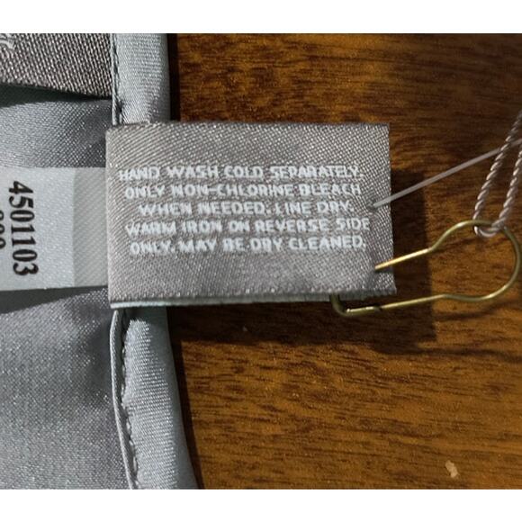 Chico's Travelers Collection Sequined Open Front Jacket, Silver, Sz 3 (16) - Picture 5 of 5